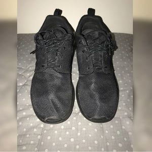 Nike Roshes/ worn twice!